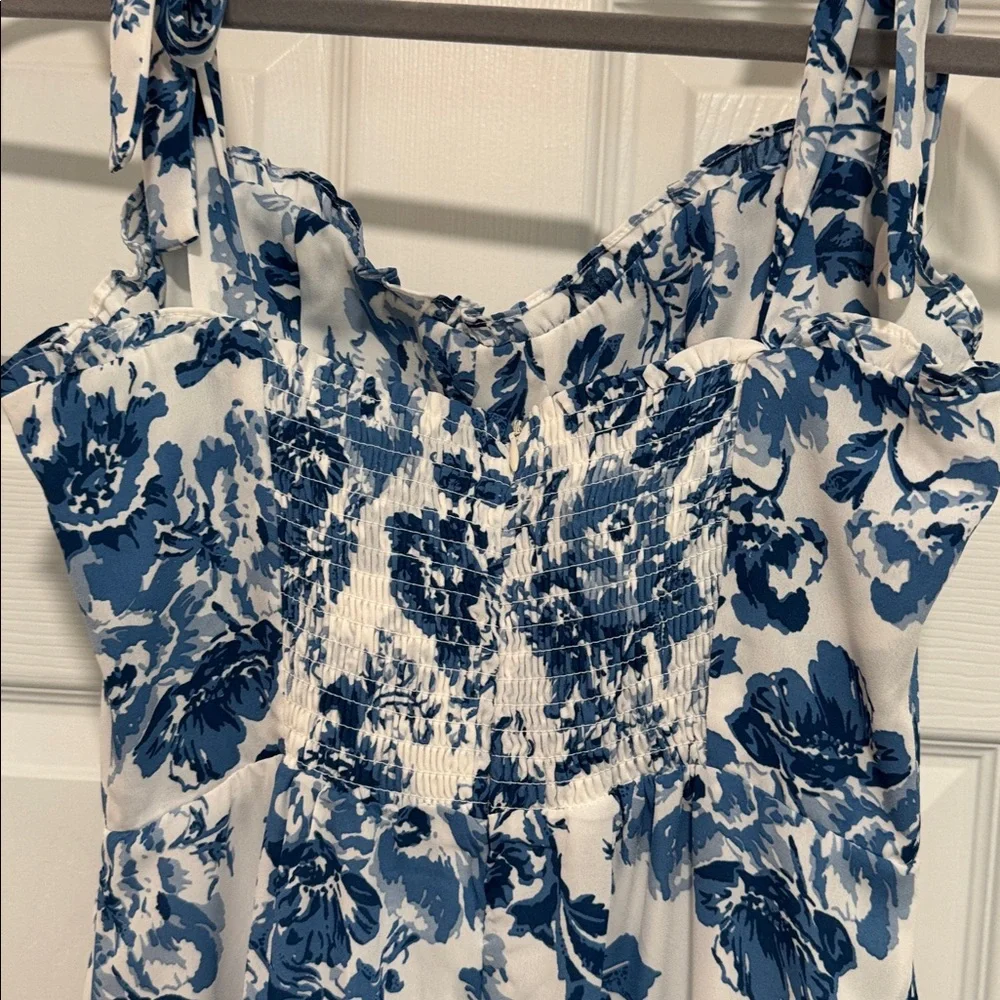 Blue Floral Tie-Strap Midi Dress - White & Blue o.p.t. Sz M - Picture 5 of 12